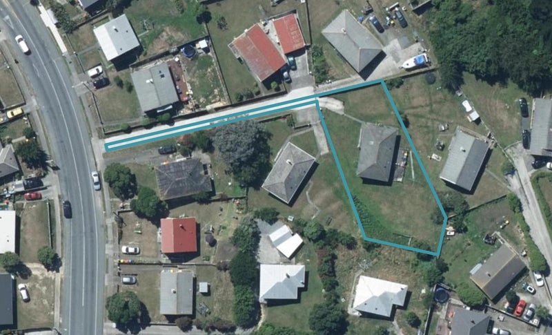 354 Warspite Avenue, Waitangirua, Porirua - Carousel 1