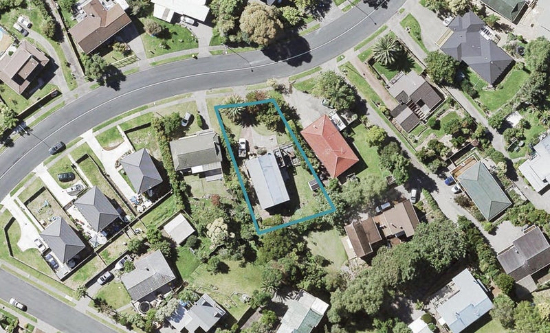 37 Oaktree Avenue, Browns Bay, Auckland - Carousel 1