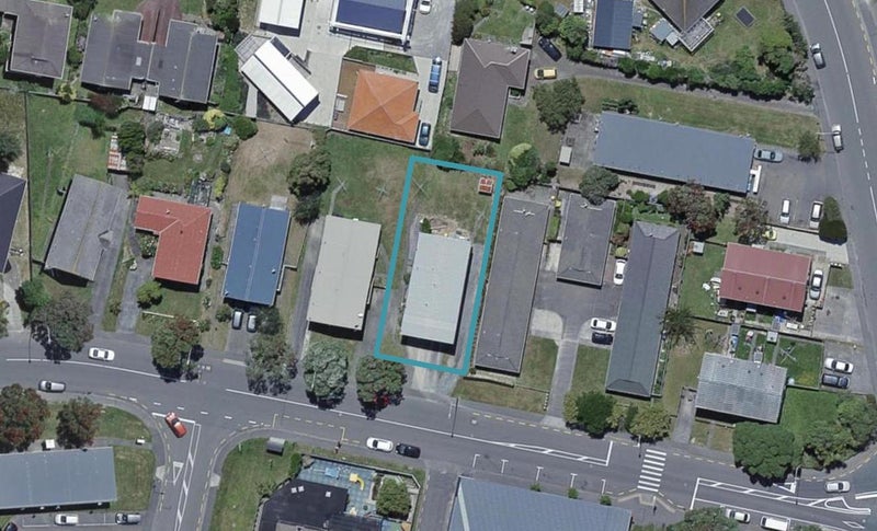 3/10 Stewart Drive, Newlands, Wellington - Carousel 1