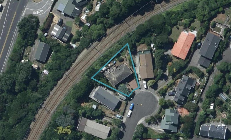 17 Puketai Place, Pukerua Bay, Porirua - Carousel 1