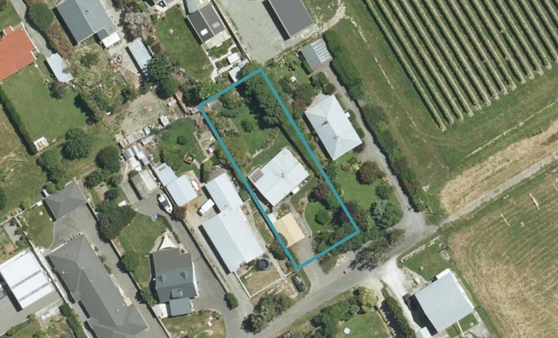 10 Humffrey Street, Grovetown, Blenheim - Carousel 1