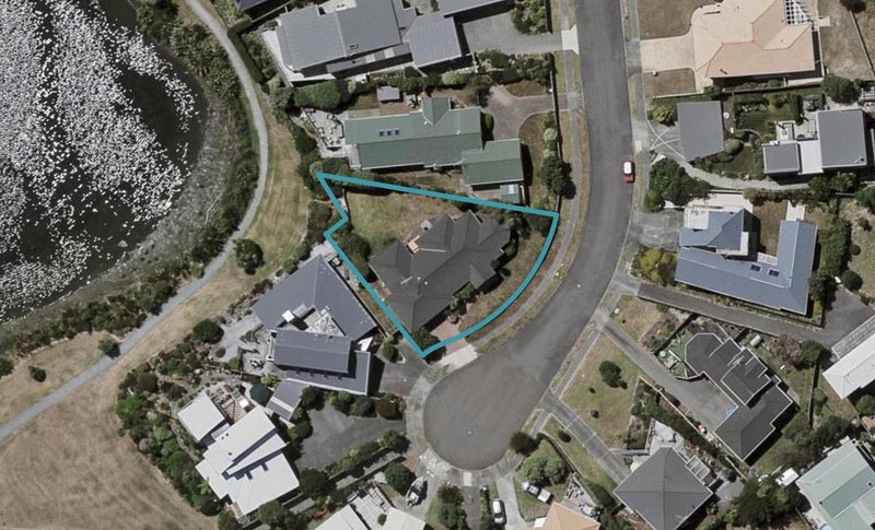 22 Major Durie Place, Waikanae Beach, Waikanae - Carousel 1