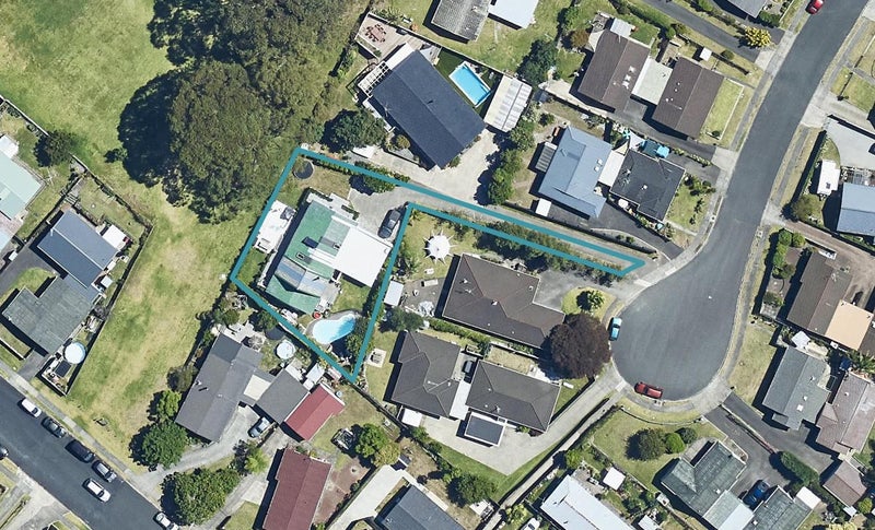 16 Aintree Place, Mount Maunganui, Mount Maunganui - Carousel 1