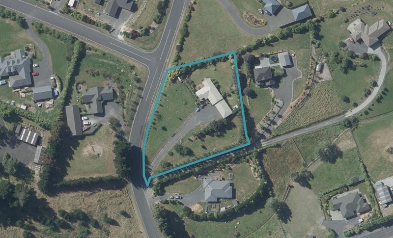 2 Wavy Knowes Drive, Waldronville, Dunedin - Carousel 1