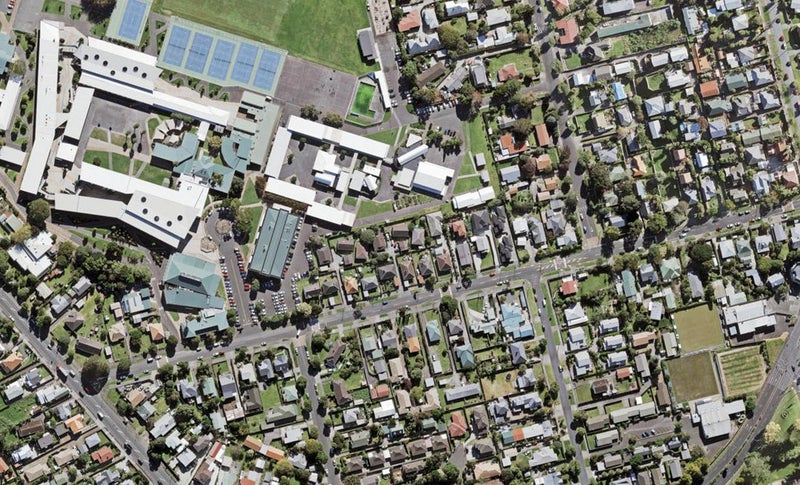 35B Victor Street, Avondale, Auckland - Carousel 1