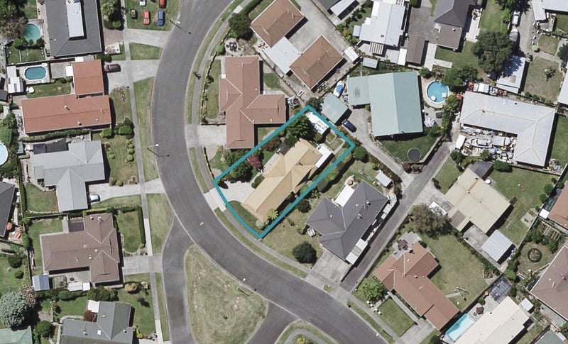 23 Townshend Crescent, Greenmeadows, Napier - Carousel 1