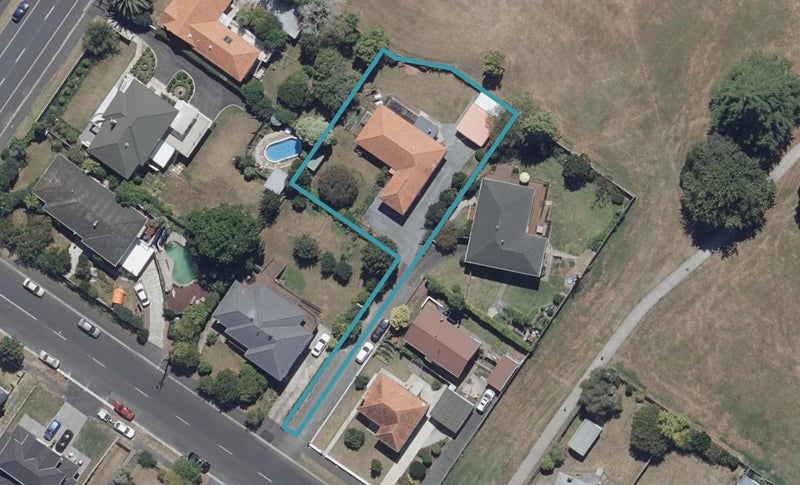 41 Mansel Avenue, Hillcrest, Hamilton - Carousel 1