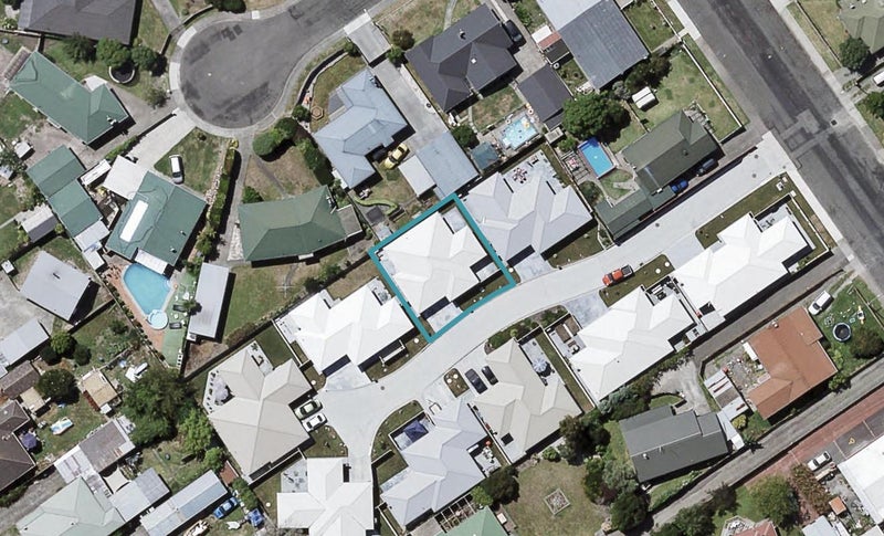 6 Bridgeman Lane, Mayfair, Hastings - Carousel 1