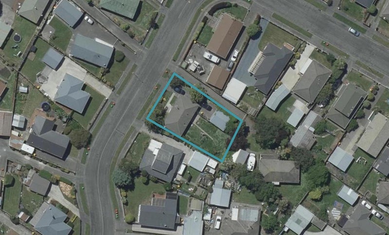 45 Frensham Crescent, Woolston, Christchurch - Carousel 1