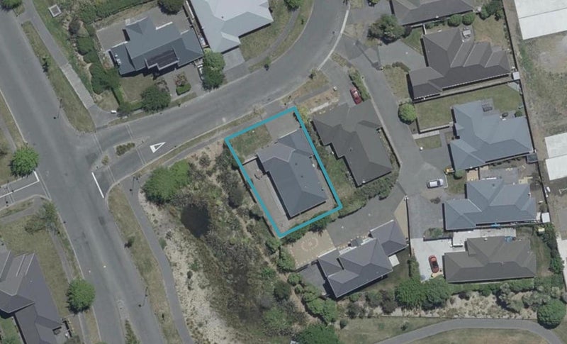 4 Puhara Avenue, Parklands, Christchurch - Carousel 1