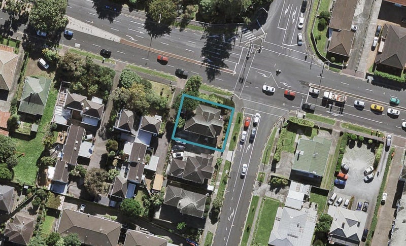 1C Kingsway Avenue, Sandringham, Auckland - Carousel 1