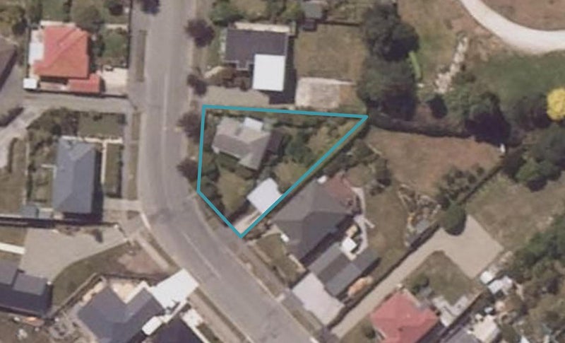 10 Holmes Street, Holmes Hill, Oamaru - Carousel 1
