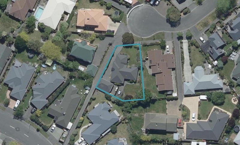 11 Elmtree Close, Parklands, Christchurch - Carousel 1