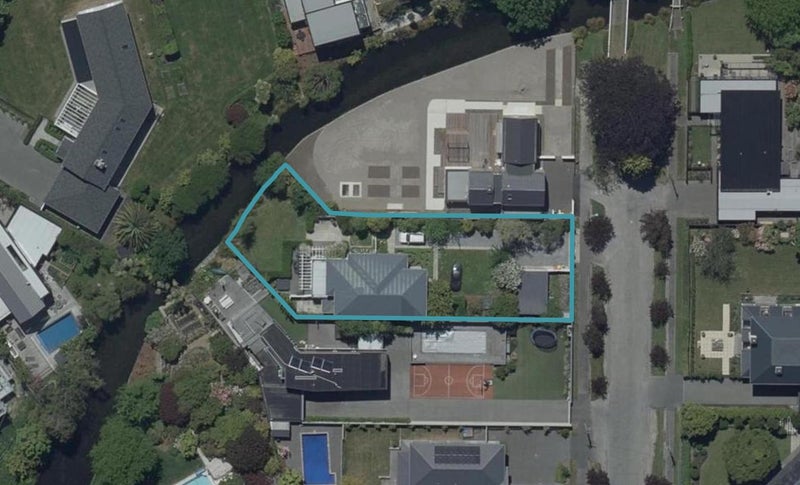 11 Bradnor Road, Fendalton, Christchurch - Carousel 1