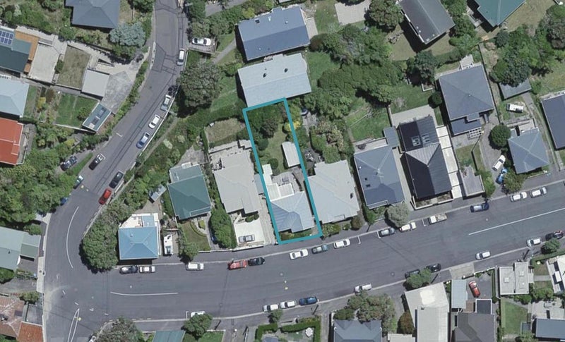 18 Helen Street, Brooklyn, Wellington - Carousel 1