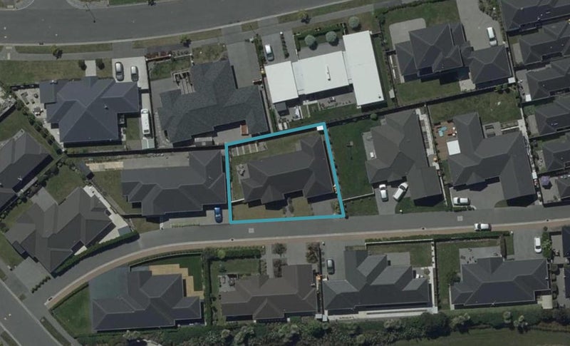 9 Bennington Way, Wigram, Christchurch - Carousel 1
