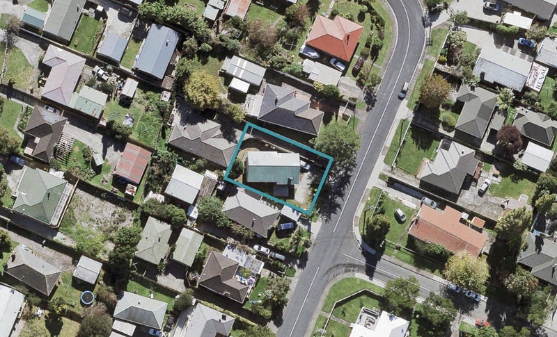 59 Cobham Crescent, Kelston, Auckland - Carousel 1