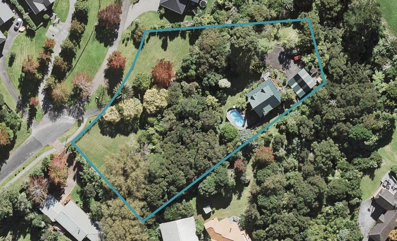 5 Manon Crescent, Greenhithe, Auckland - Carousel 1