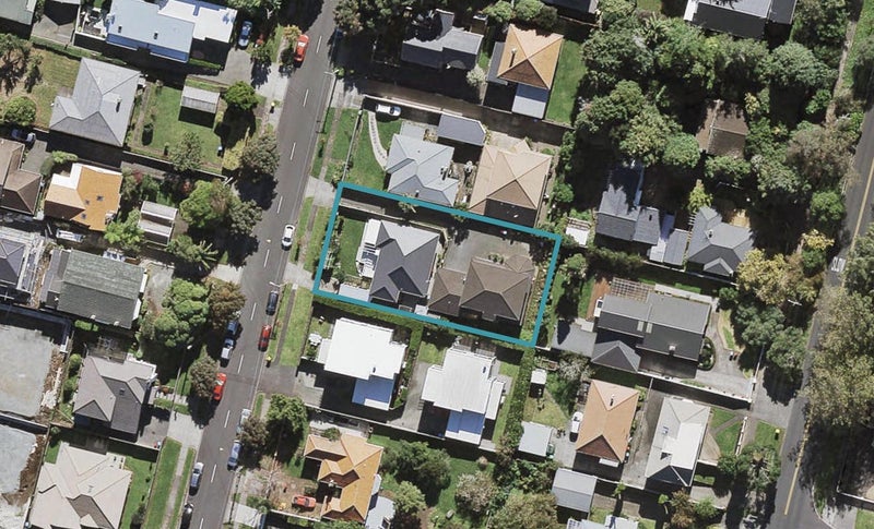 14A Queensway, Three Kings, Auckland - Carousel 1