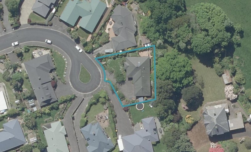 11 Freeman Close, Abbotsford, Dunedin - Carousel 1
