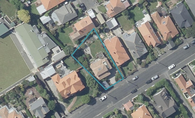 15A Ings Avenue, Saint Clair, Dunedin - Carousel 1