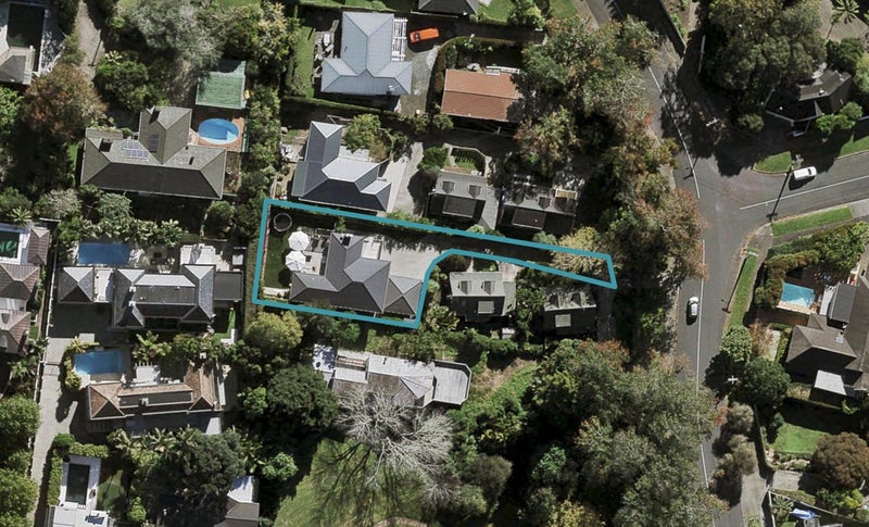 29B Combes Road, Remuera, Auckland - Carousel 1