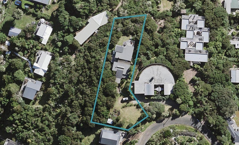 27 Tiri View Road, Palm Beach, Waiheke Island - Carousel 1