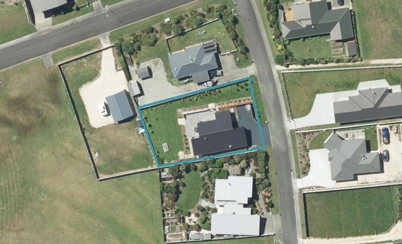 4 Mcdonald Place, Collingwood - Carousel 1