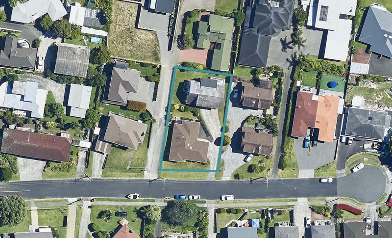 13B Cooneys Drive, Matua, Tauranga - Carousel 1