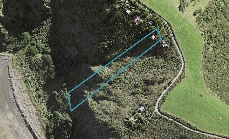 246 Anawhata Road, Anawhata, Auckland - Carousel 1