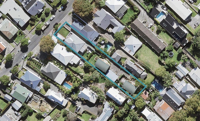 64A Wellpark Avenue, Grey Lynn, Auckland - Carousel 1