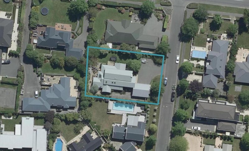 4 Springvale Gardens, Harewood, Christchurch - Carousel 1