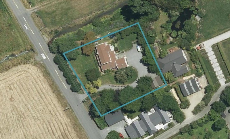 2 Vickerman Street, Grovetown, Blenheim - Carousel 1