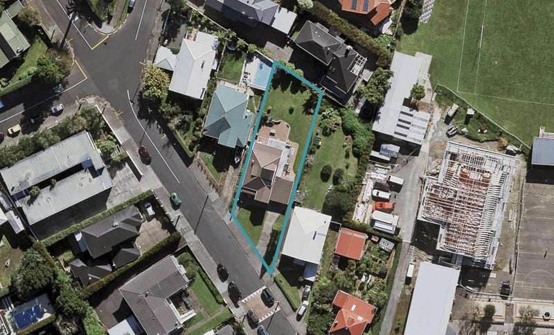 58 St Vincent Avenue, Remuera, Auckland - Carousel 1