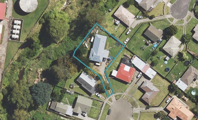 18 Edward Street, Mangapapa, Gisborne - Carousel 1