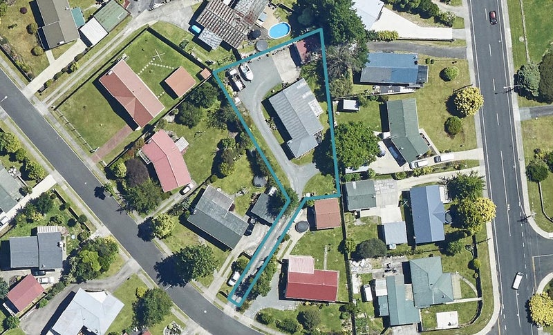 5 Joanne Crescent, Pukehangi, Rotorua - Carousel 1