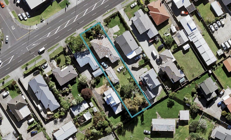 32 Wolverton Street, Avondale, Auckland - Carousel 1