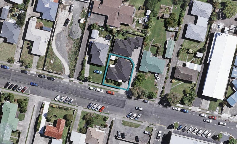7 White Street, Taradale, Napier - Carousel 1