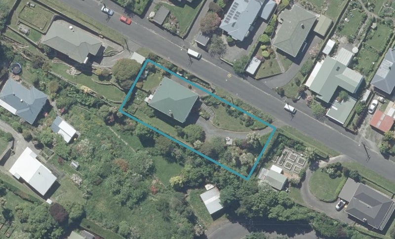 3 Huia Street, Saint Leonards, Dunedin - Carousel 1