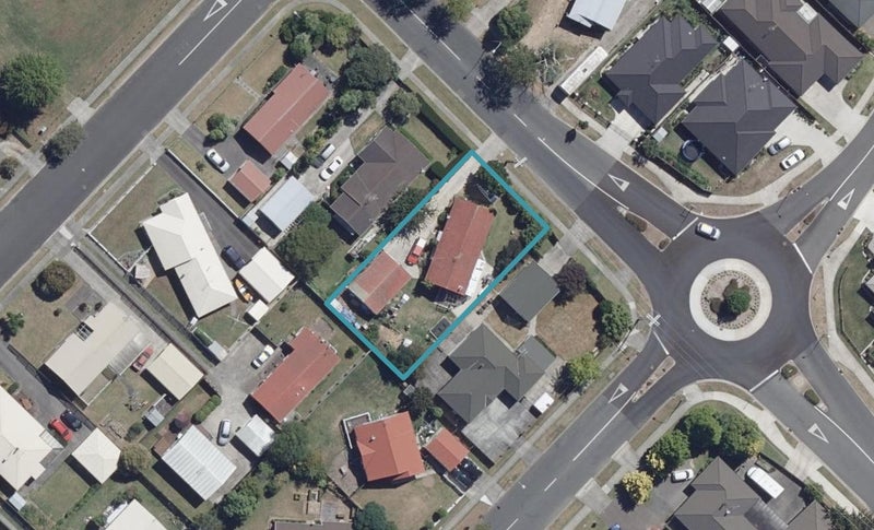 68 Waterford Road, Fitzroy, Hamilton - Carousel 1