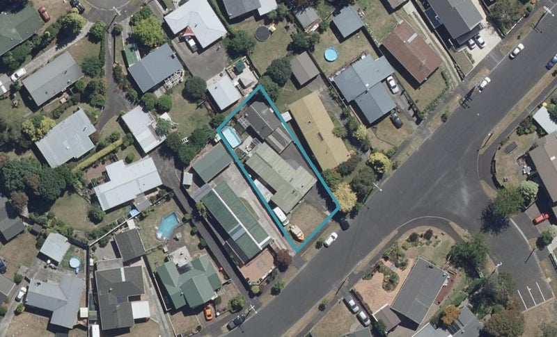 38 Fitzroy Avenue, Fitzroy, Hamilton - Carousel 1