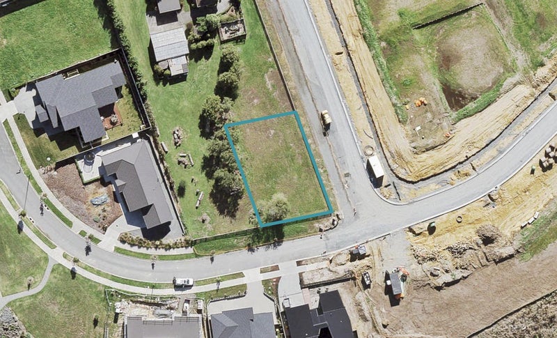 2 Kelly Road, Riverhead, Riverhead - Carousel 1