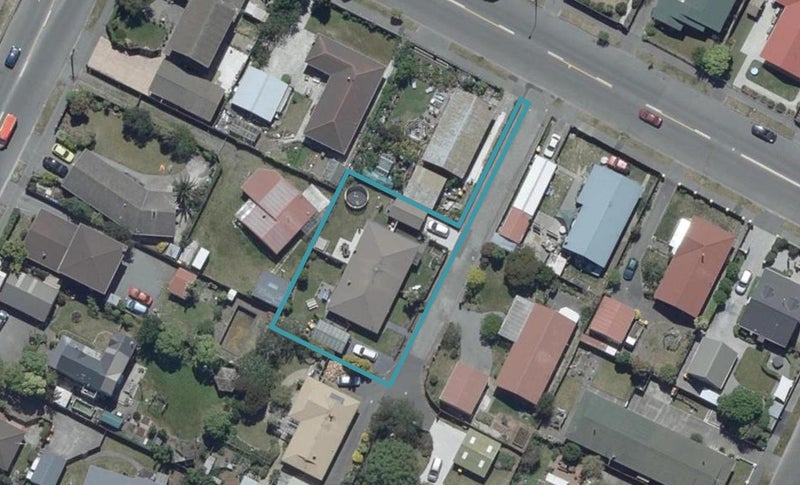 1/109A Queenspark Drive, Parklands, Christchurch - Carousel 1