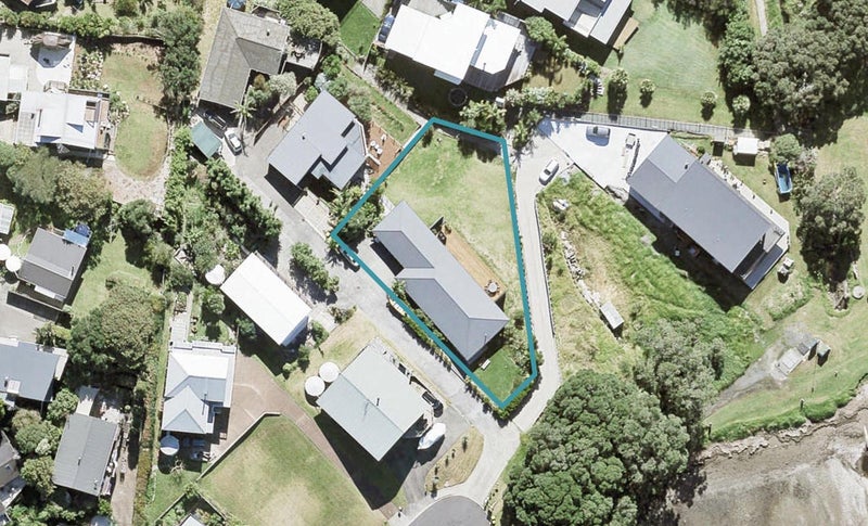 92 SHAKESPEAR RD, Army Bay, Whangaparaoa - Carousel 1