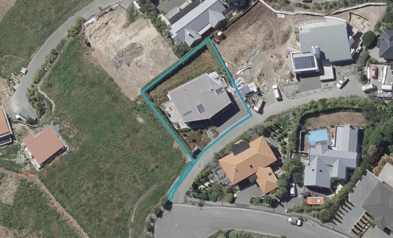 2 Ophir Lane, Redcliffs, Christchurch - Carousel 1