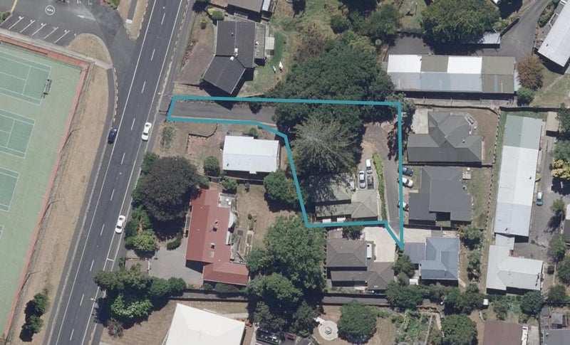 84E Hillcrest Road, Hillcrest, Hamilton - Carousel 1