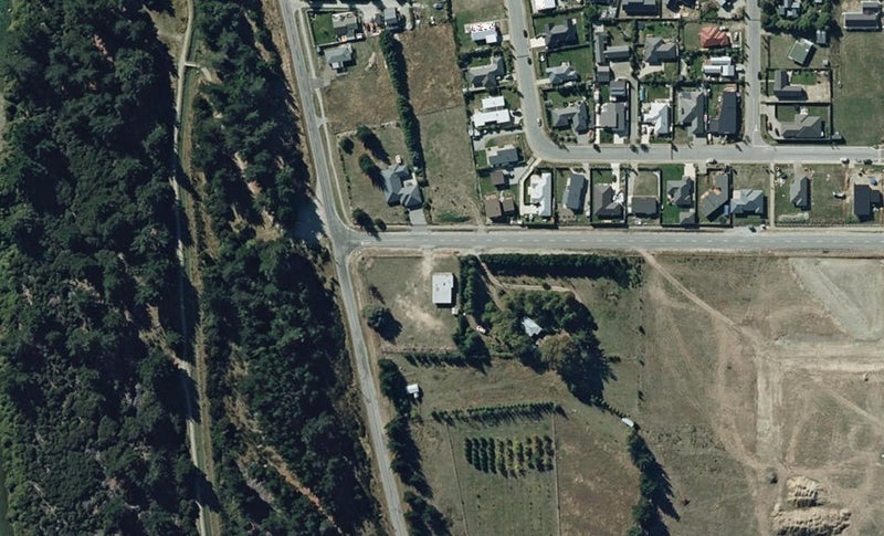 6 Cemetery Road, Lake Hāwea - Carousel 1