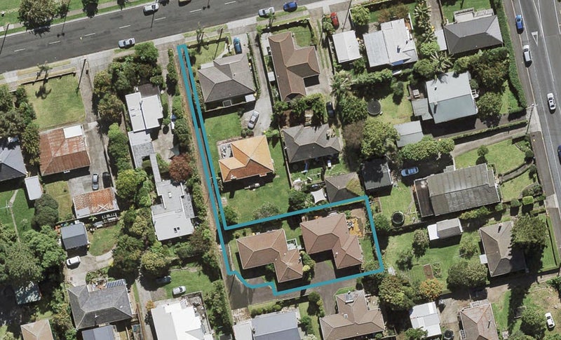 1/5A Mcintyre Road, Mangere Bridge, Auckland - Carousel 1