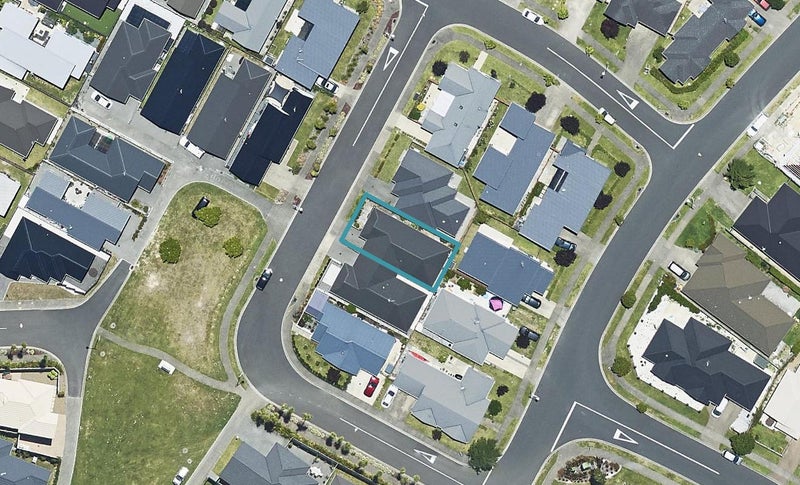 8 Askew Lane, Pyes Pa, Tauranga - Carousel 1
