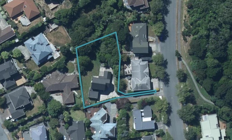 12 Samwell Drive, Whitby, Porirua - Carousel 1
